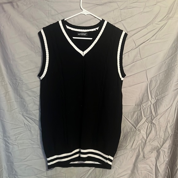 men’s sweater vest - Picture 1 of 3